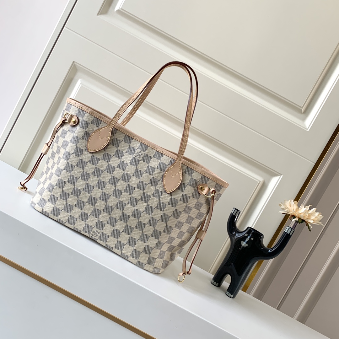 Louis Vuitton Shopping Bags